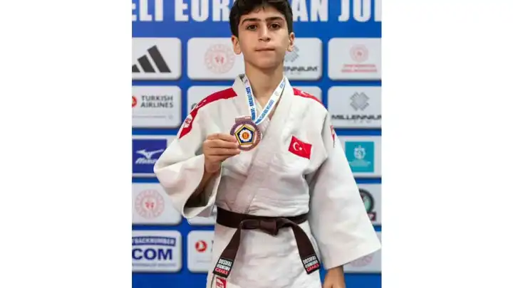 Kerem Uras Felek’ten gurur veren başarı 