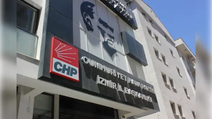 CHP İzmir Aslanoğlusuz ilk toplantısını yaptı: Örgüte erken seçim talimatı