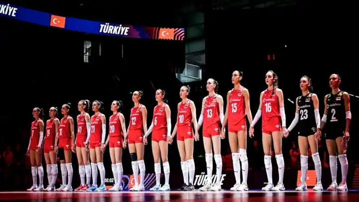 Voleybol Milletler Ligi’nde (VNL) A Milli Kadın Voleybol Takımı’nın mücadelesi devam edecek.