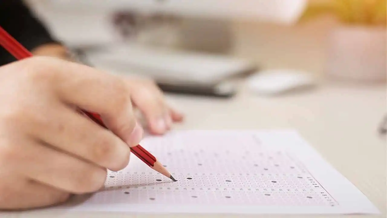 ÖSYM, Pazar günü Akademi Giriş Sınavı ve Öğretmenlik Alan Bilgisi Testi sınavı yapacak haberinin görseli