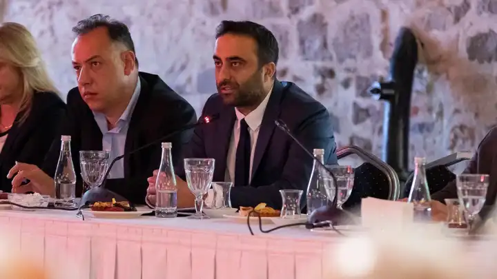 aykut uçar