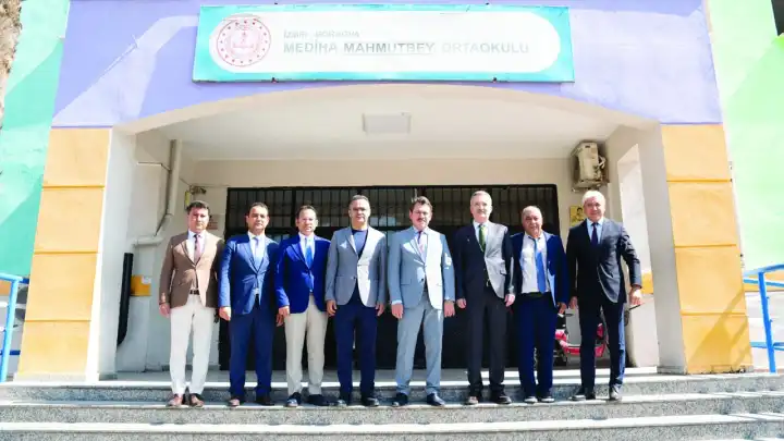 Yükümlüler okulları yeniledi 