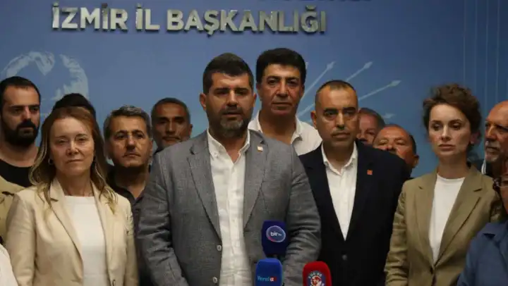 CHP’li Özdemir’den İzmir’de tutuklamalara tepki: Arkadaşlarımız serbest bırakılmalı
