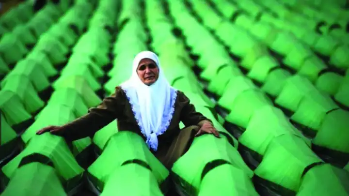 İzmirli siyasetçiler Srebrenitsa soykırımında hayatını kaybedenleri andı