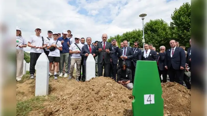 TBMM Başkanı Kurtulmuş Srebrenitsa Şehitlerini andı