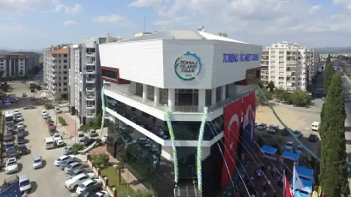 Torbalı ilçesindeki iş insanları, Suriye'nin Halep kentine ticari gezi yaptı