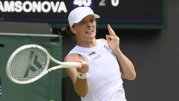Iga Swiatek'ten Wimbledon'da tarihi zafer: 57 dakikada şampiyon oldu!