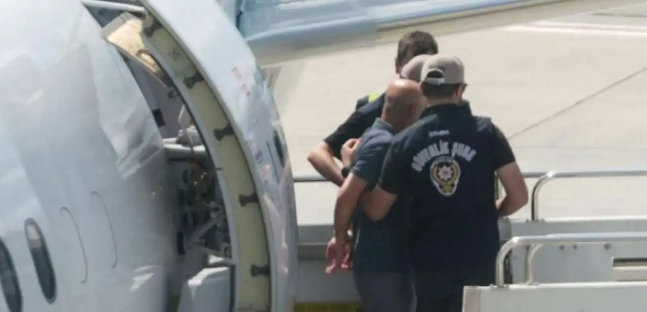 Leman Dergisi soruşturmasında yeni gelişme: Firari yazı işleri müdürü Aslan Özdemir tutuklandı haberinin görseli