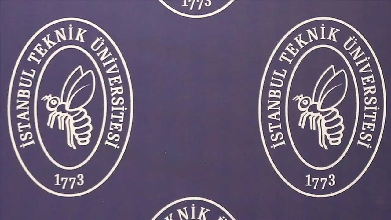 İTÜ rektörlüğünden mezuniyet törenindeki pankart olayına tepki haberinin görseli