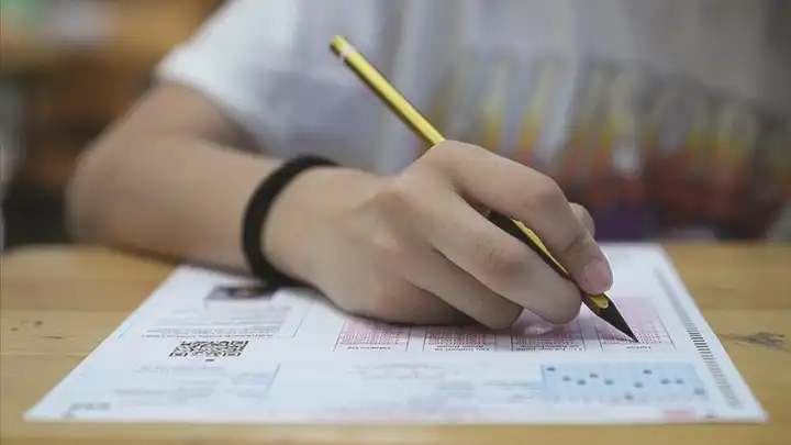 Karşıyaka’dan öğrencilere tercih desteği