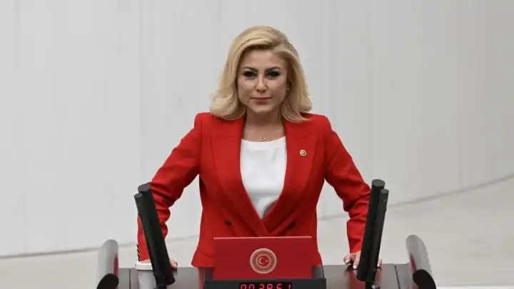 AK Parti İzmir Milletvekili Şebnem Bursalı’dan 15 Temmuz mesajı