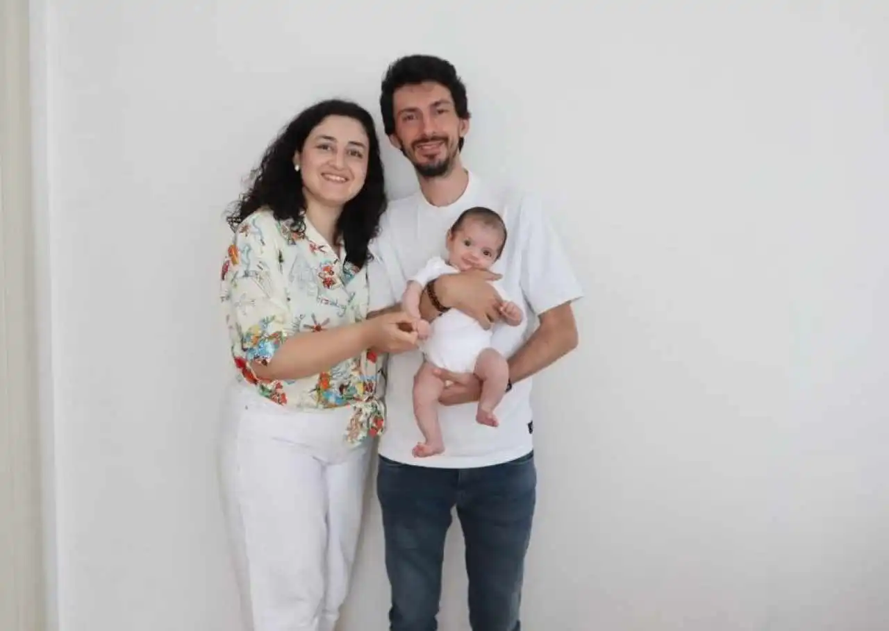 Ankara’daki yangında can vermişlerdi: Çatıya çıkmak isterken dumandan zehirlendikleri belirlendi  haberinin görseli