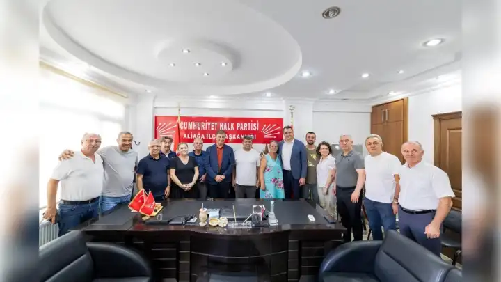 Başkan Tugay, Aliağa’da aşure lokmasına katıldı