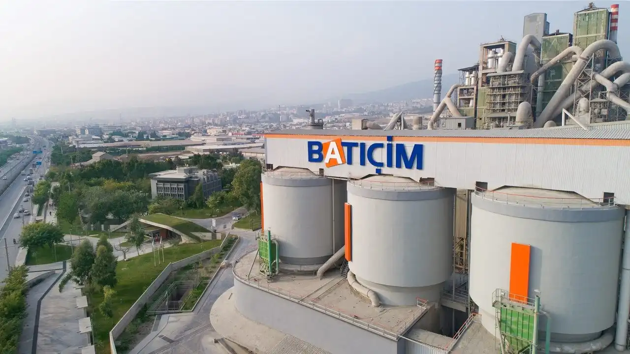 Batı Anadolu Şirketler Topluluğu, ÇEİS Gelişimin Yıldızları Ödülleri’nden çifte zaferle döndü haberinin görseli