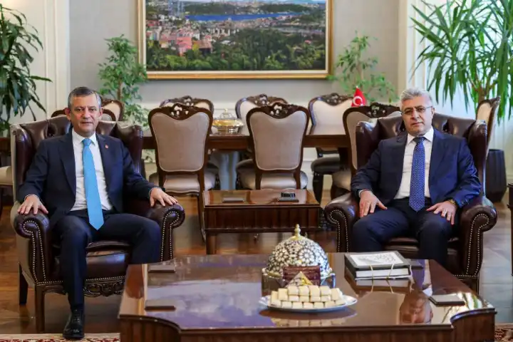 CHP lideri Özgür Özel’den Yargıtay Cumhuriyet Başsavcısı Muhsin Şentürk’e ziyaret 