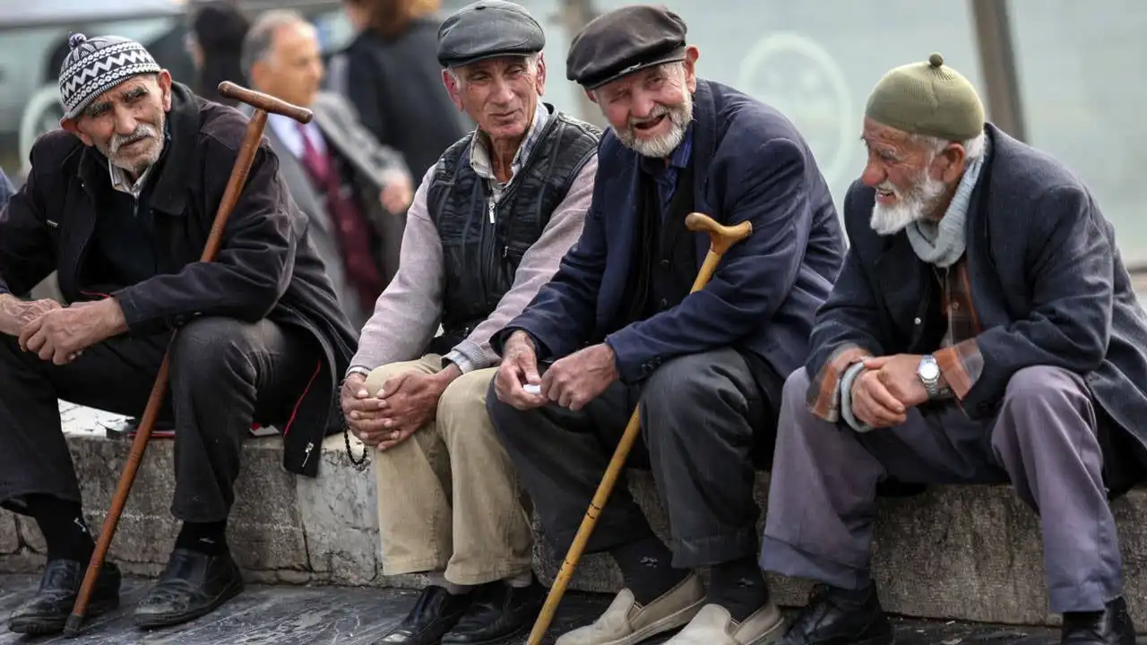 Emeklilere su faturasında büyük kolaylık: 2025 boyunca ücretsiz kullanacaklar! haberinin görseli