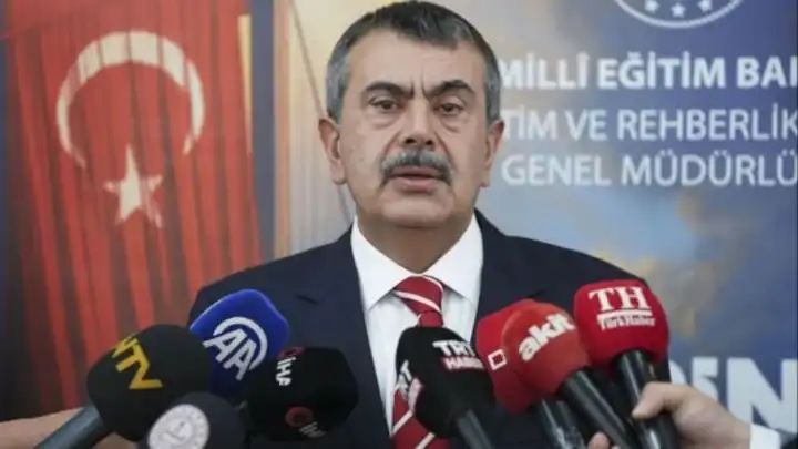 Bakan Tekin'den LGS tepkisi: “Geri zekâlıya anlatır gibi açıklıyoruz, yetmiyor!”