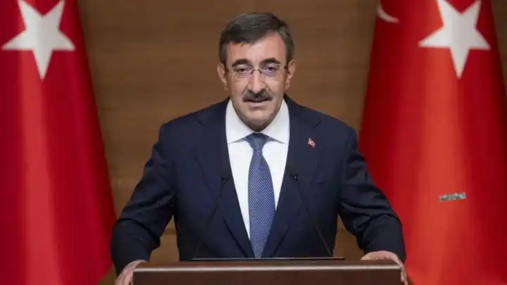 Cevdet Yılmaz'dan 15 Temmuz mesajı: "Zaferin adı Türkiye, iradesine sahip çıkan bir millet var!"