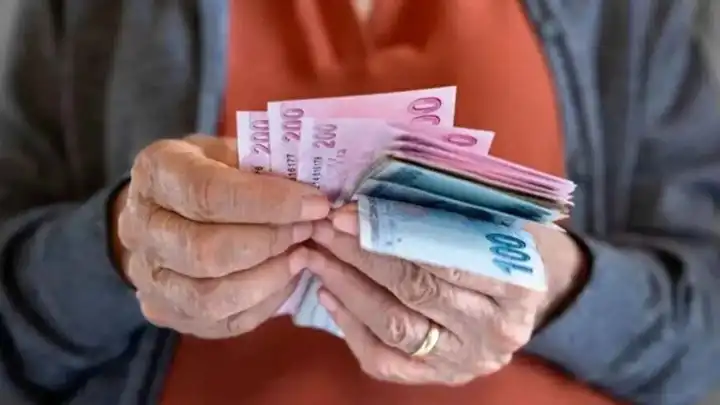 Emekliye ne kadar zam geldi? Kim ne kadar maaş alacak, ödemeler ne zaman yapılacak?