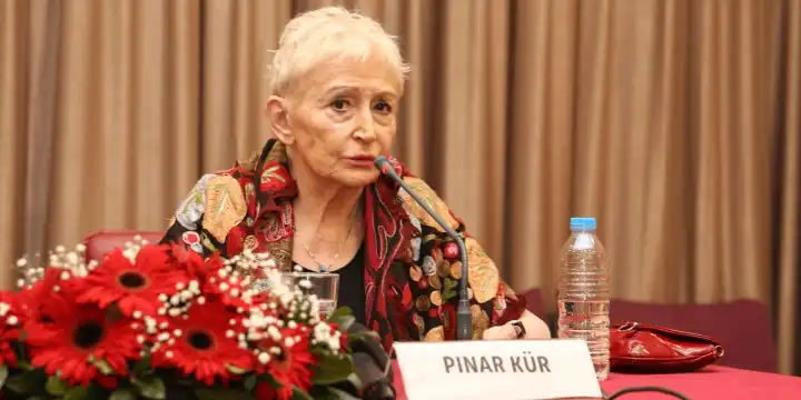 pınar kür