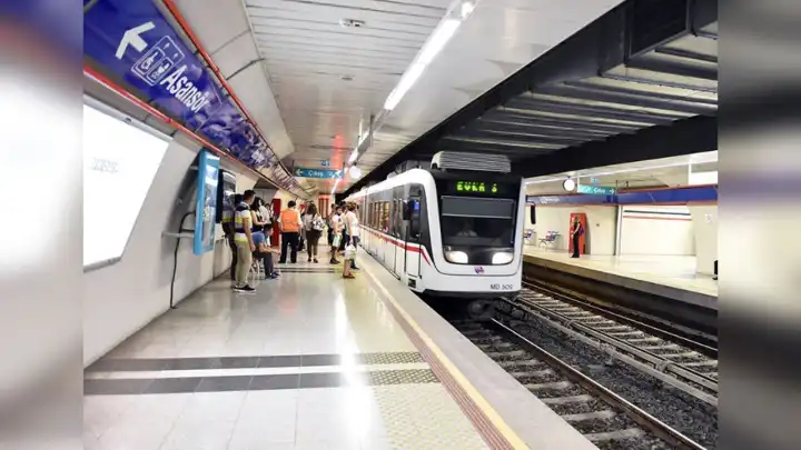 İzmir Metro'da intihar vakası!