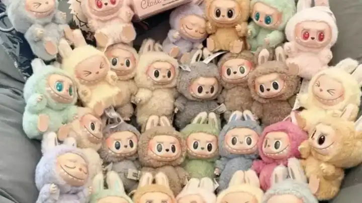 Labubu Çılgınlığı Türkiye’de! Yeni Nesil Oyuncak mı, Sanat Eseri mi?