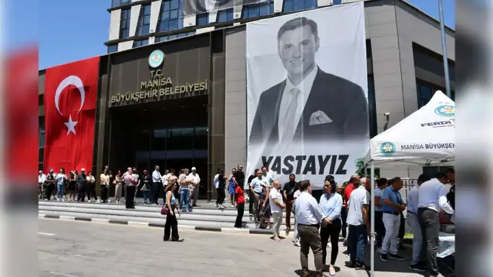 Manisa'da Ferdi Zeyrek anılacak