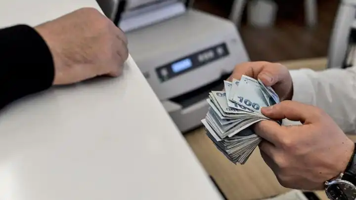 Yargıtay'dan emekliler için kritik karar: Bankalar maaşa bloke koyabilecek!