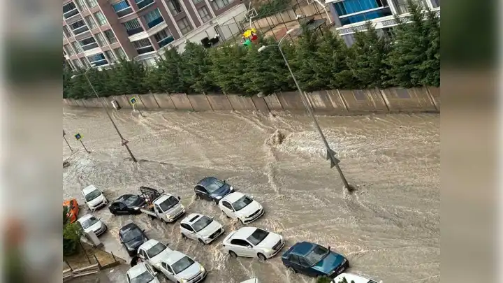 Ankara'da sağanak etkili oldu!