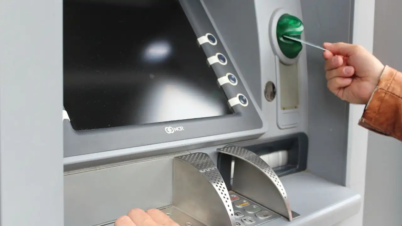 Bankalardan güvenlik hamlesi: Kart şifresini değiştirmeyen işlem yapamayacak haberinin görseli