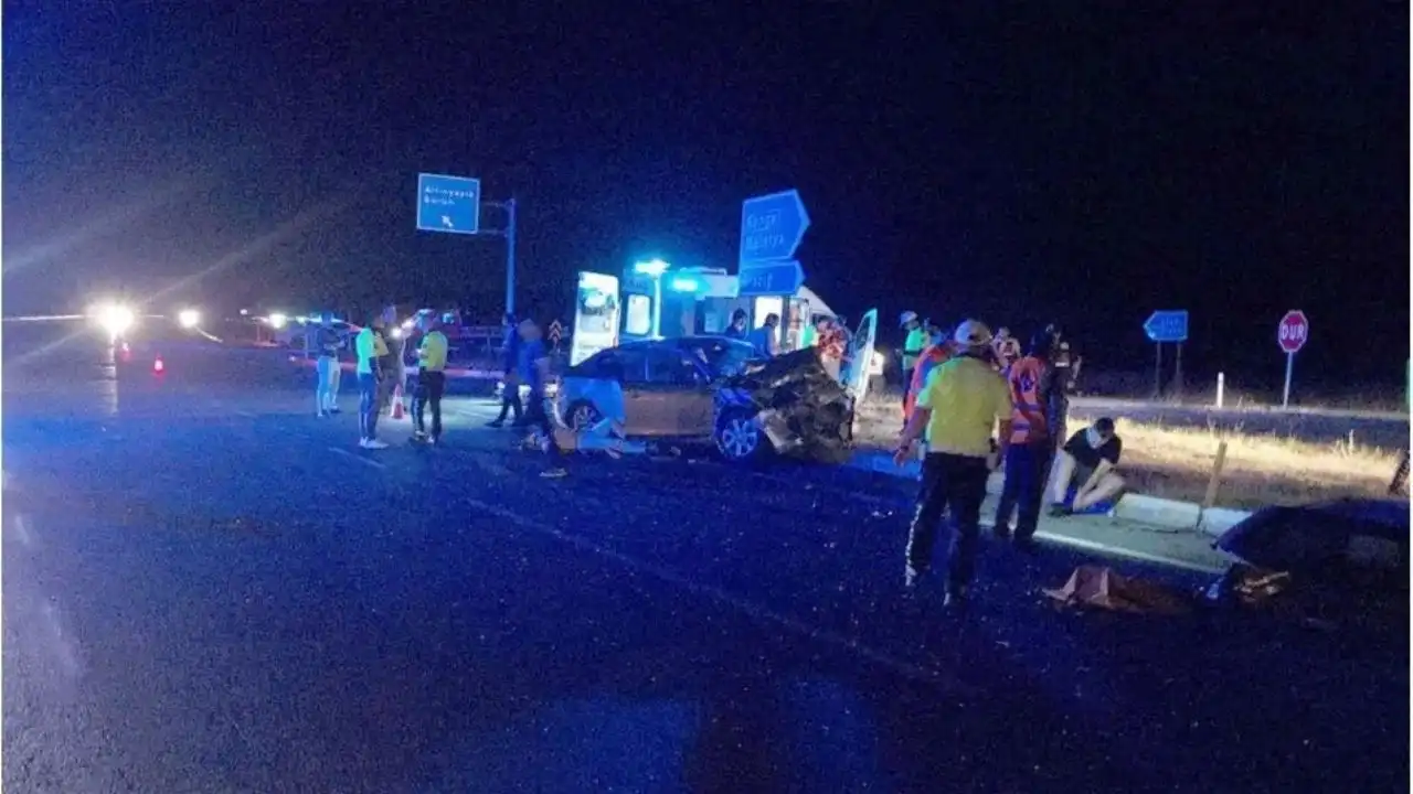 Eski Vali Erol Karaömeroğlu trafik kazası geçirdi! Erol Karaömeroğlu kimdir? haberinin görseli