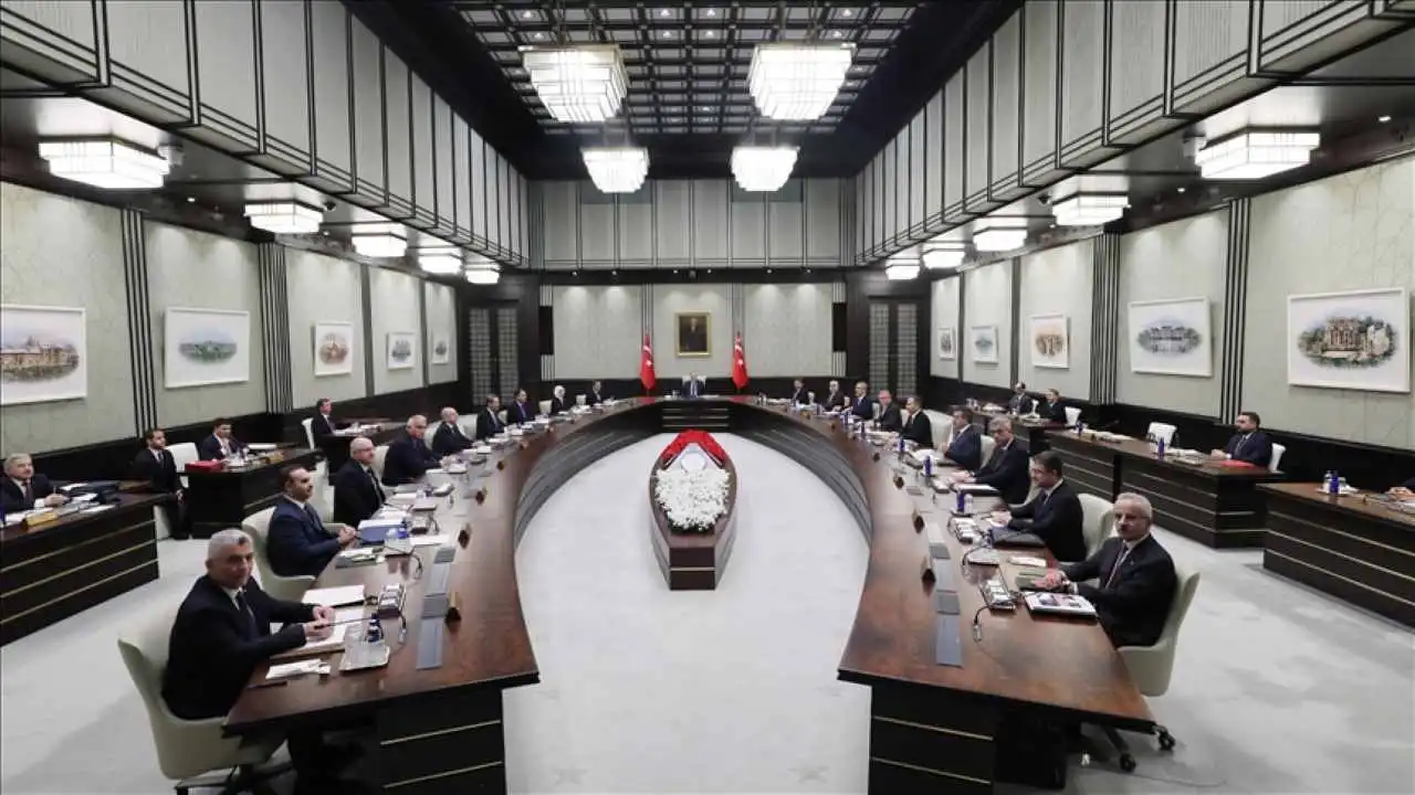 Kabinede revizyon sinyali: 3 bakanın görevine son verilebilir haberinin görseli