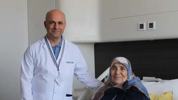 Yemek Borusu Kanserinden Endoskopik Yöntemle Kurtuldu: Umudu Tek Cümlede Buldum