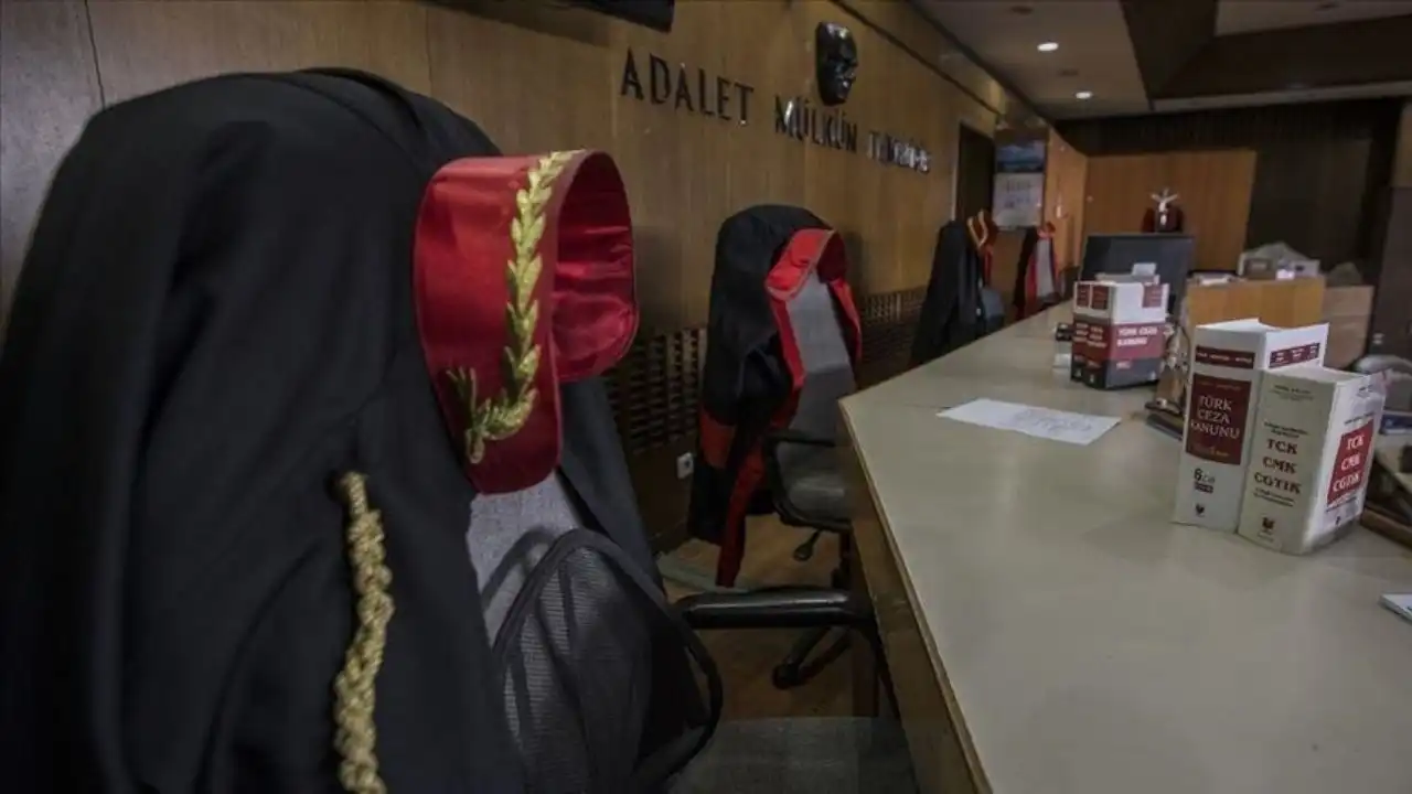 Adli tatil başladı: Nöbetçi mahkemeler hangi davalara bakacak? Yeni adli yılın önemli duruşma tarihleri açıklandı haberinin görseli