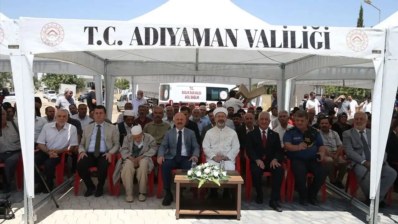 Ali Erbaş: “Srebrenitsa’da yaşananlar, bugün Gazze’de tekrar ediyor” haberinin görseli