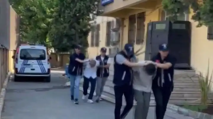 Bahçelievler’de polis kılığında çelik kasa hırsızlığı!