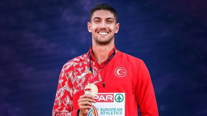 Milli atlet İsmail Nezir, Avrupa 23 Yaş Altı Atletizm Şampiyonası'nda ikinci oldu