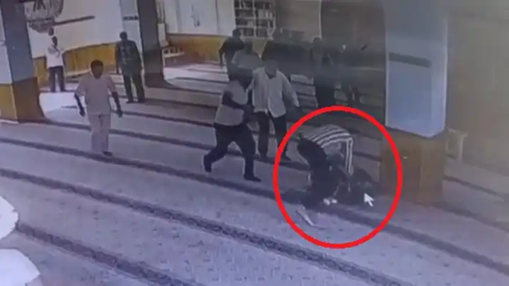 Camide dehşet anları: Park yeri kavgası yüzünden komşusunu namaz kılarken bıçaklayarak öldürdü