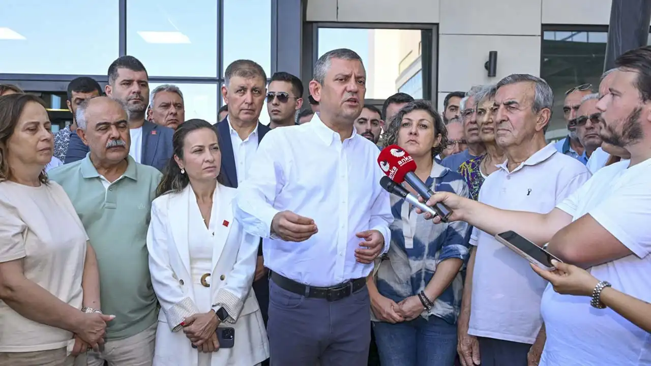 CHP lideri Özgür Özel’den Mehmet Murat Çalık’ın sağlık durumuna ilişkin açıklama haberinin görseli