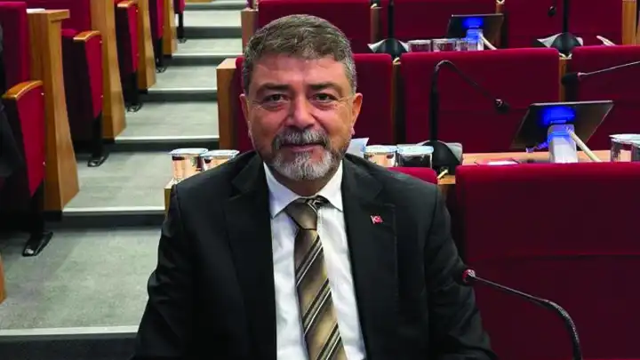 AK Partili Atmaca: Yavuz hırsız, ev sahibine baskın çıkarmış