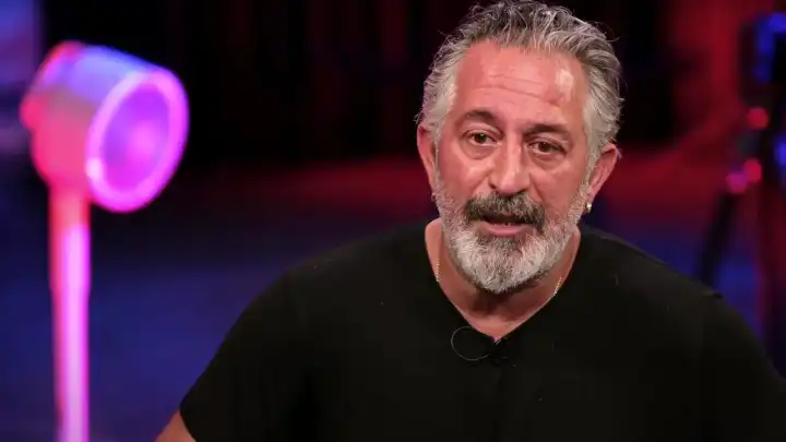 Cem Yılmaz, tutuklu Gazeteci Fatih Altaylı’nın programında konuştu: Bugün keşke gelmeseydim