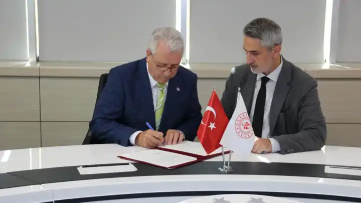 Ege Üniversitesi ile Spor Toto arasında spor alanlarının modernizasyonu için protokol imzalandı