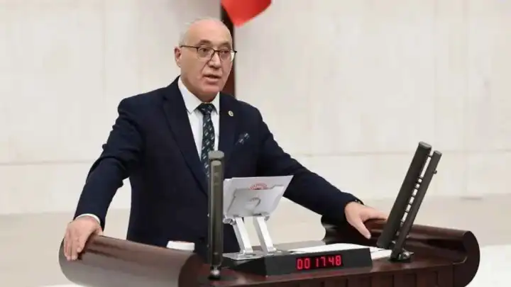 Gelecek Partisi İstanbul Milletvekili Doğan Demir partisinden istifa etti