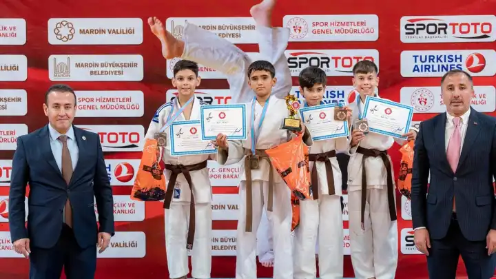 Karşıyaka’dan Judoda milli gurur: 5 sporcu Türkiye derecesiyle Milli takımda