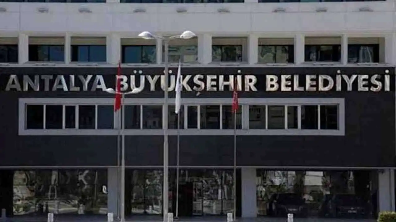 Antalya Büyükşehir Belediyesi'ne yönelik son dakika yeni operasyon haberinin görseli