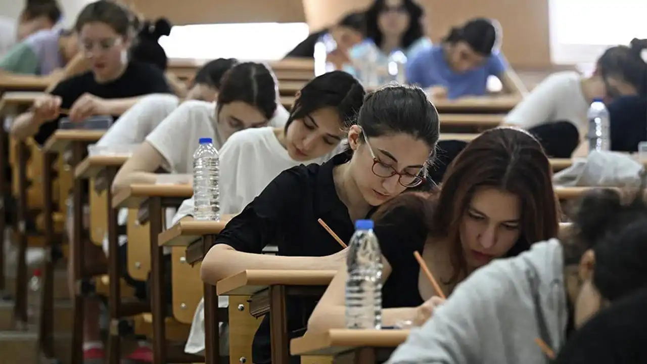 Eğitim-İş’ten YKS değerlendirmesi: Eğitimde çöküşün resmi haberinin görseli