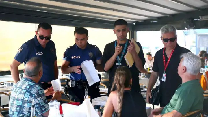 İzmir'de sigara denetimi yapıldı