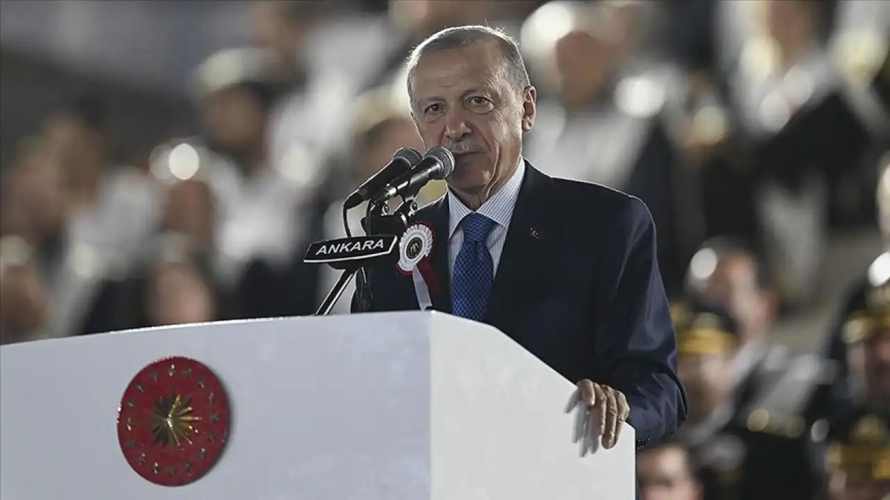 Cumhurbaşkanı Erdoğan: Rüşvetçileri aklamak için kimse polise ve yargıya iftira atamaz