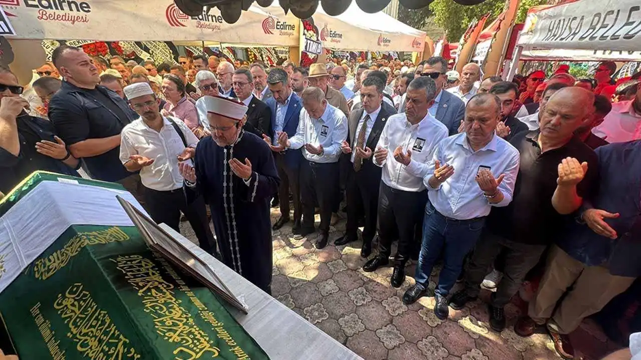 Özgür Özel,  İlhami Özcan Aygun'ü acılı gününde yalnız  bırakmadı!