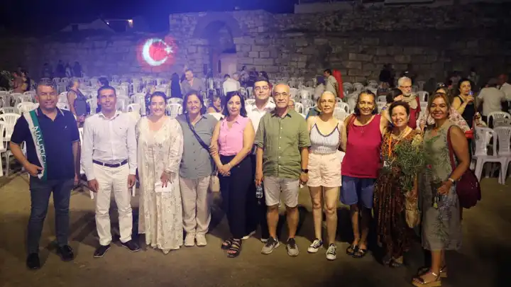 Seferihisar'da Yıldızların Altında sanat şöleni